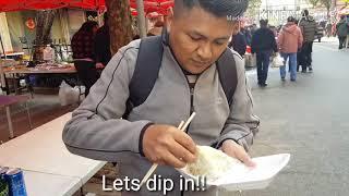 Jeff Travels : Trying out the lamb dumplings at Shanghai Halal Muslim Market