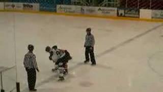Derek Buors vs Michael Bunting
