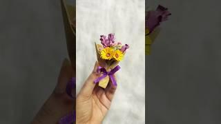 Diy mini flower bouquet 🪻#shorts #youtubeshorts #diy #flowerbouquet #papercraft #cute #viral