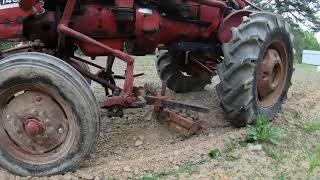 1967 Farmall 140 Cultivating some Sad looking Corn lol #farmall51 #farmall140 #Cultivision