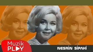 Nesrin Sipahi - Bir Kere Bakanlar (Official Audio)