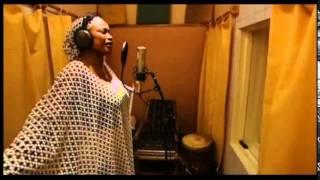 OUMOU & Dee Dee    Jarabi