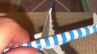 Unboxing Gemini jets Condor 757-300 blue colors￼