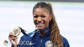 Gabby Thomas couldn't stop smiling during the medal ceremony and anthem | Paris Olympics