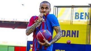 DANI ALVES freestyles at Camp Nou during his PRESENTATION! ️