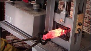 Forging a shinogi zukuri katana, forge welding and drawing out bar (1)