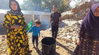 Repairing the roof of Fariba's house by using Qasr and Izogam