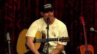 Kevin MaC - "Granny Drinks Whiskey" Live on Southern Rounds