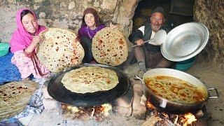 Old Style Cooking in The Cave| Old lovers living in a Cave like 2000 Years ago |Afghanistan Village