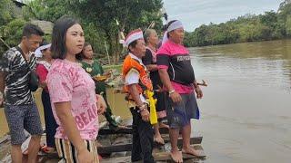 Ritual melepas buaya, suku dayak katingan, desa tumbang marak, kalimantan tengah