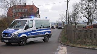 Polizei findet 3 Leichen in Neumark