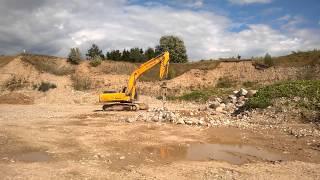 Maakivide purustamine - stone crushing