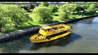 4K Drone - Chicago Water Taxi, morning landing at Ping Tom Park