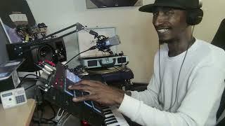 Making A  Boom Bap  Sample beat on MPC Live MPK 37 KEY