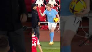 De Bruyne and Arteta Touchline DRAMA