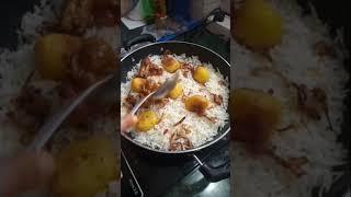 Bengali style chicken biryani recipe | Miras kitchen |কলকাতা স্টাইল চিকেন বিরিয়ানি কি ভাবে বানায় 