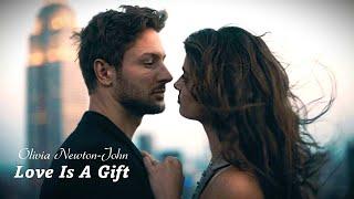 Love Is a Gift   Olivia Newton-John  (TRADUÇÃO) HD  (Lyrics Video)