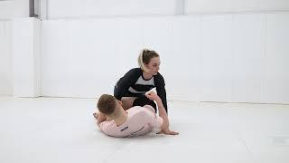 Headquarters to a Knee Cut or Hip Switch Pass - Ffion Davies