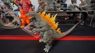 Is this the Most Eye Catching Bandai Figure?| Movie Monster Series Godzilla 2000 2.0 Heat Ray Review
