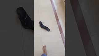 How to remove slipper safely