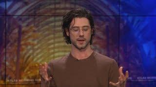 Hale Appleman Gives Anchoring a Shot & Talks "The Magicians"