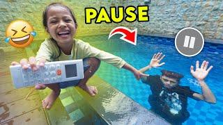 PAUSE CHALLENGE‼️ TOLONG NYEMPLUNG DI KOLAM GAK BISA NAFAS‼️