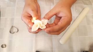 Fondant Fun - Cream Dreams - Learn to make fondant flowers