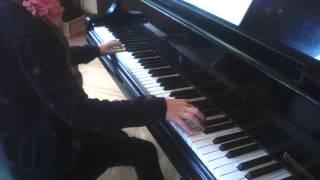 Emma  R. plays  Prelude VI from "21 Amazingly Easy Piano Pieces"