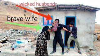 The bravery of the brave mountain woman;  suffocating the wicked husband.