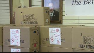 Wheeling Elk Lodge gives 125 Christmas baskets to community