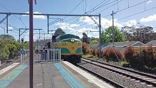 4201 & 4501 passing Lawson with the Hydro Express