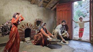 Bonding and solidarity in building a shelter in the mountains: Iranian Nomadic Life