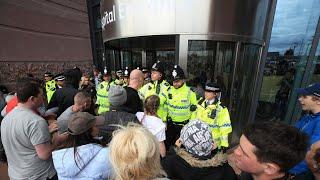 Alfie Evans case: police block protesters from entering hospital