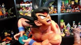 Goku kaioken Kamehameha Vs Vegeta Galick Gun MRC Dragon Ball Z Collectors United Exclusive