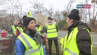 Fin de mois difficile pour les Gilets Jaunes - Groland - CANAL+