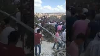 فلسطين : سقوط ستة اشخاص في حفرة امتصاصية في قرية دير العسل بالخليل