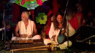 Bahramji  &  Maneesh de Moor  "Dreamcatcher" taken  from the Album  " Call of the Mystic"