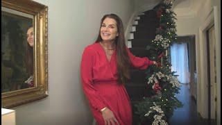 Brooke Shields Shows Us Her Home Decorations for the Holidays