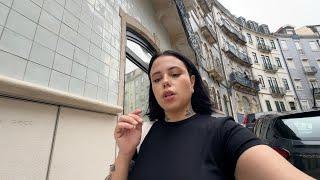 andando sozinha por lisboa