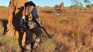 Prospecting around Western Australia (finding gold with my metal Detector)