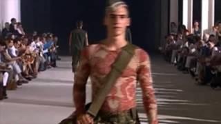 05 - Alexander McQueen Man SS 2005 : Iteration 2