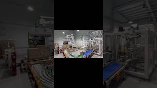 Automatic carton packaging machine.