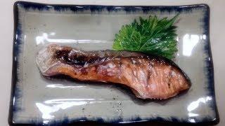 【２本立】熟成秋鮭を描く Painting of Grilled salmon