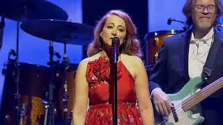 I Was Given Nature Live - Miel X Simply Red in Zurich