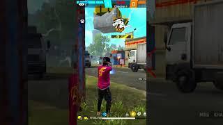 1 VS 4 WITH DESERT EAGLE #shorts #trending #freefire #mbg #munnabhaigaming  #freefireclips