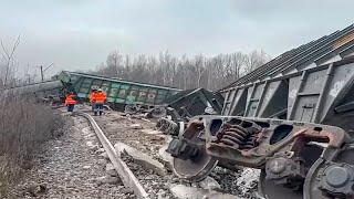 ANOTHER SHOCK: RUSSIAN MILITARY FREIGHT TRAIN BLOWN UP EN ROUTE TO CRIMEA || 2025