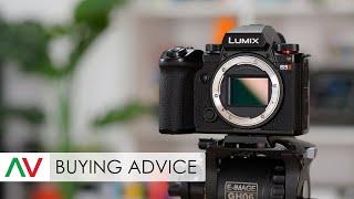 Testing the Panasonic S5 II - Hybrid Phase AF, Image Quality & More