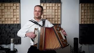 René Kogler spielt A Rindvieh (I bin fidel) | Steirische Harmonika