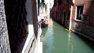 Venice - a romantic song on a gondola ride!!!!