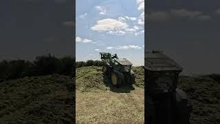Siri got is VERY wrong🫣 #shorts #funny #fyp #farming #siri #johndeere